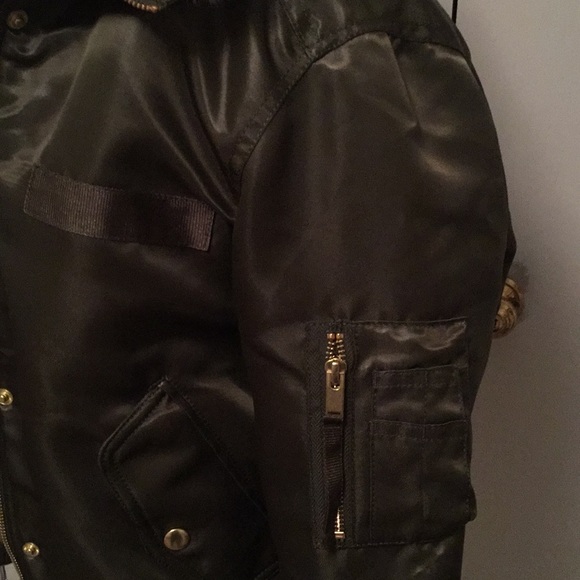 Bomber jacket - Picture 4 of 4